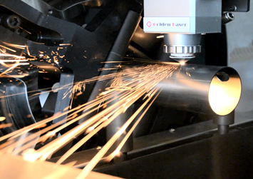 Laser à Fiber De métal Tuyau Machine De Découpe est un Must pour Garde-Corps De Coupe